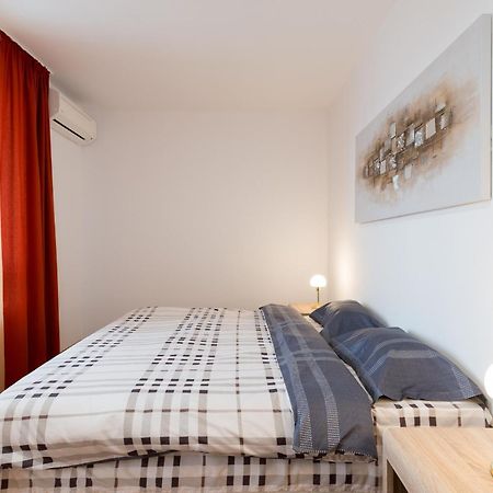 Vitosha Downtown Apartments Софія Екстер'єр фото