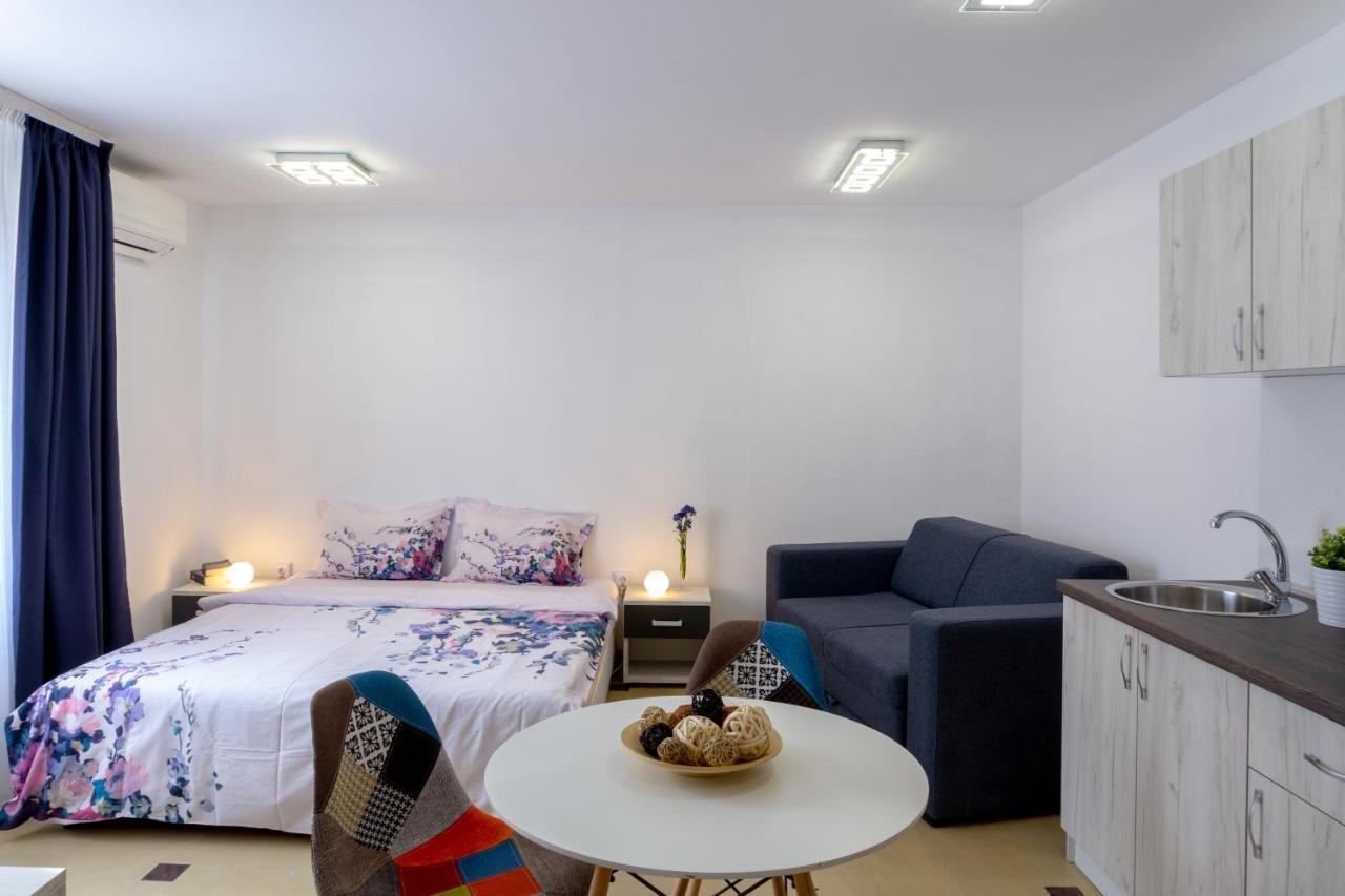 Vitosha Downtown Apartments Софія Екстер'єр фото